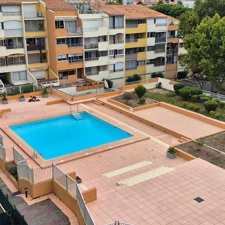 Port Dauphin 92, Mezzanine Climatise, Vue Centre Port Lejlighed *